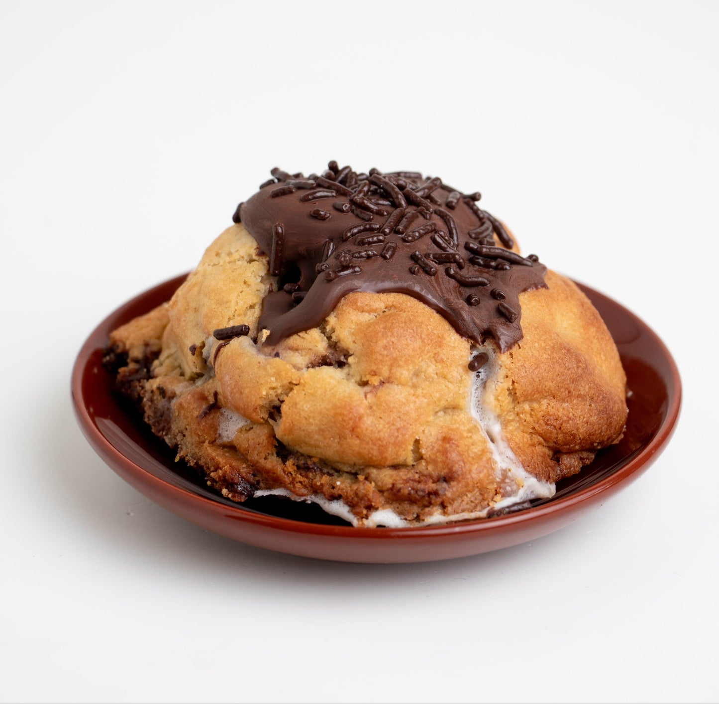 PASTELITO CON FRESA Y CHOCOLATE