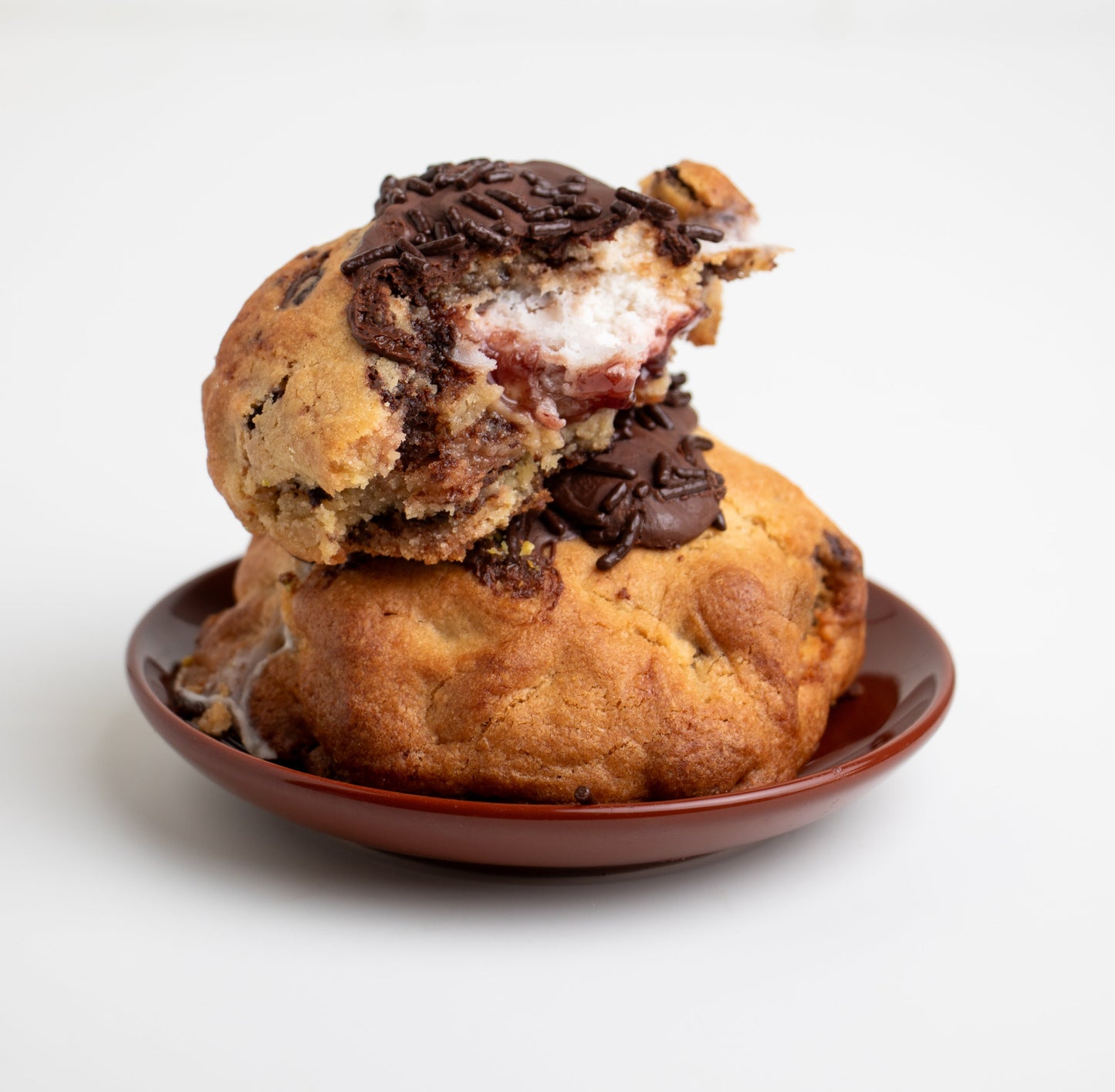 PASTELITO CON FRESA Y CHOCOLATE