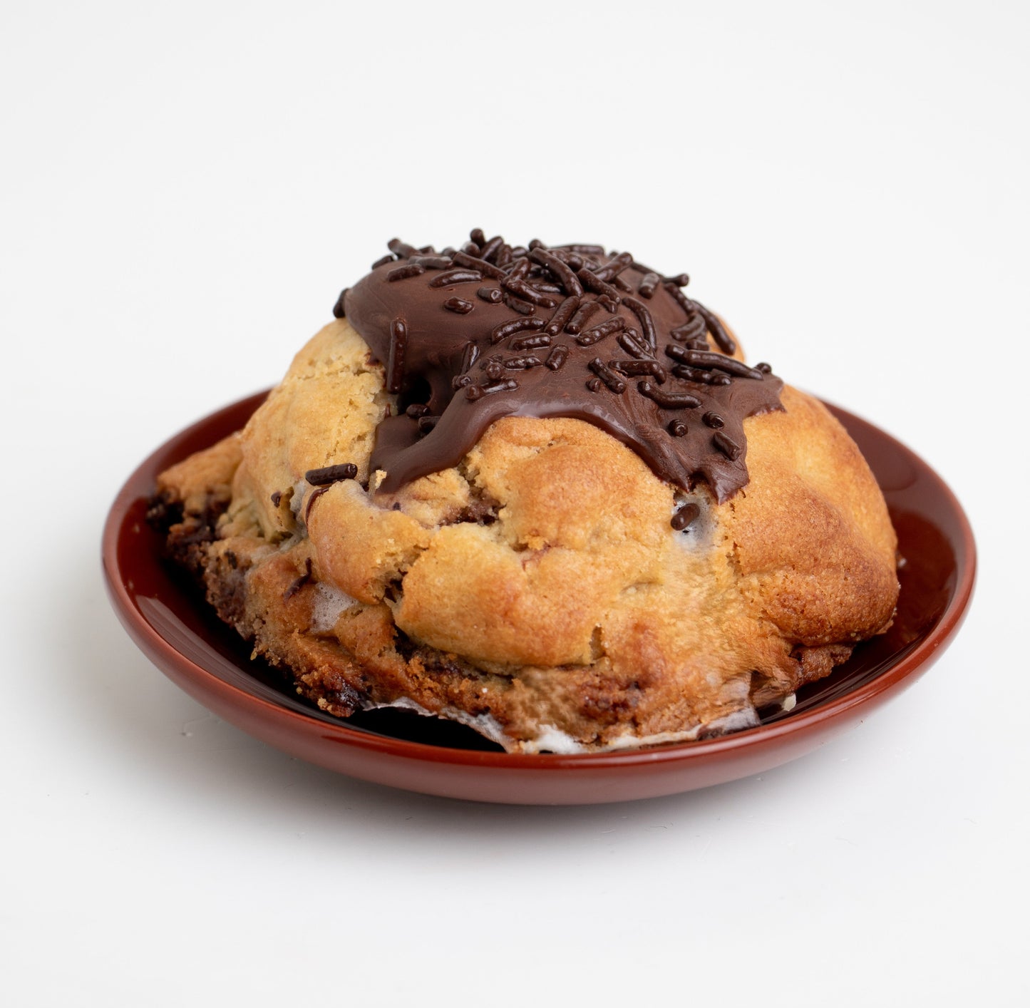 PASTELITO CON FRESA Y CHOCOLATE